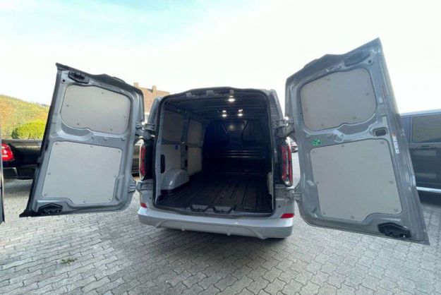 FORD TRANSIT CUSTOM 170 BVA8 SPORT L1H1 320
