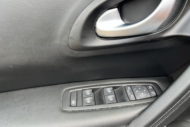 RENAULT KADJAR TCE 160 EDC INTENS TOIT PANO