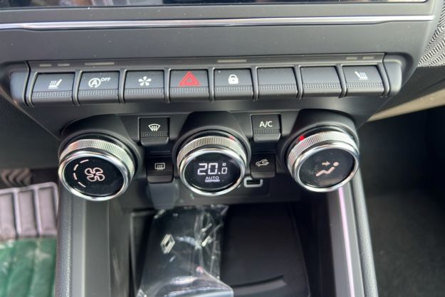 RENAULT CLIO V TCE 90 TECHNO PK HIVER