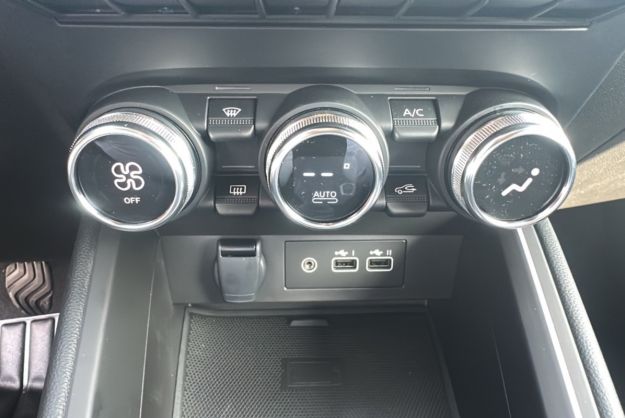 RENAULT CLIO V TCE 90 TECHNO PK LOOK HIVER