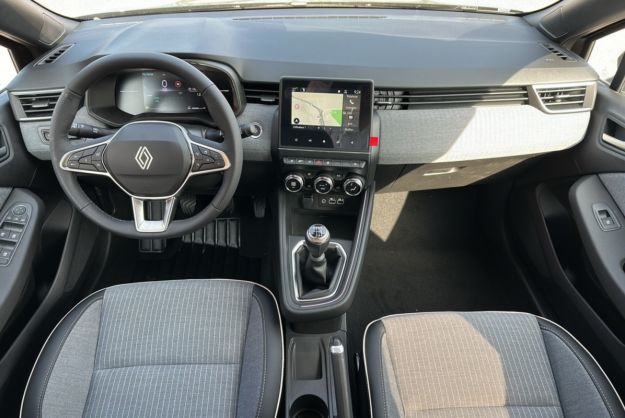 RENAULT CLIO V TCE 90 TECHNO PK LOOK HIVER