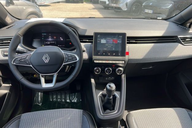RENAULT CLIO V TCE 90 TECHNO PK LOOK HIVER