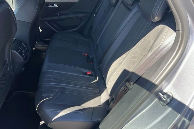 PEUGEOT 3008 HDI 130 GT EAT8