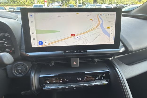 TOYOTA C-HR 1.8 HYBRID 140 DESIGN PLUS