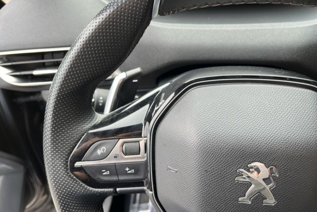 PEUGEOT 3008 1.5 BLUEHDI 130 EAT8 GT