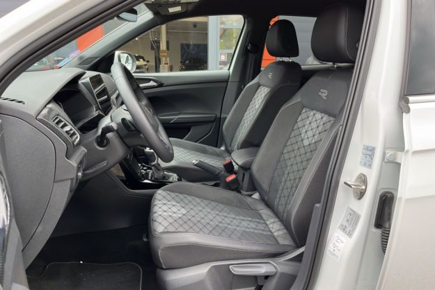 VOLKSWAGEN T-CROSS 1.5 TSI 150 DSG R-LINE