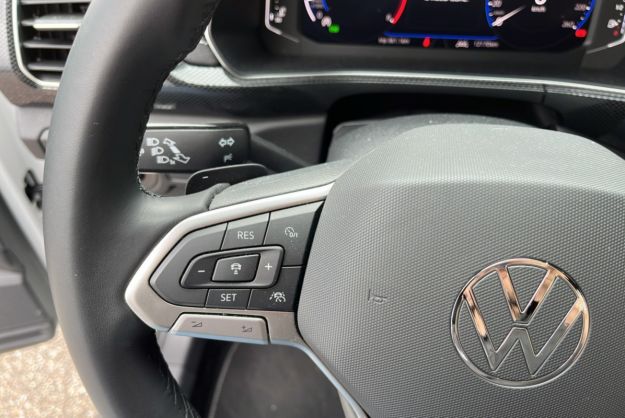 VOLKSWAGEN T-CROSS 1.5 TSI 150 DSG R-LINE