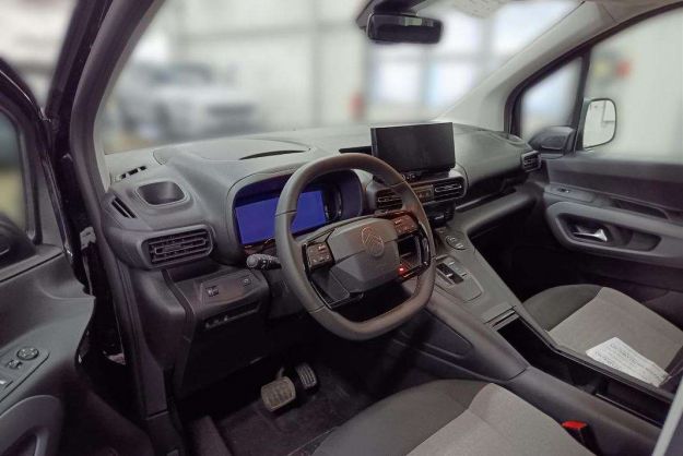 CITROEN BERLINGO BLUEHDI 130 EAT8 MAX XL 7PL