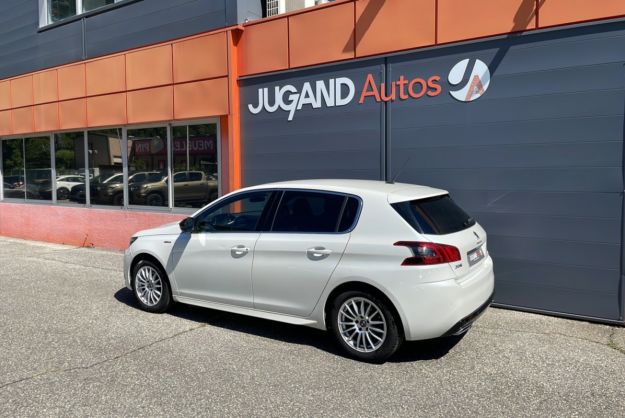 PEUGEOT 308 130 CH EAT8 GT LINE