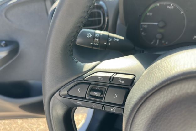 TOYOTA YARIS HYBRIDE 116 BVA DYNAMIC