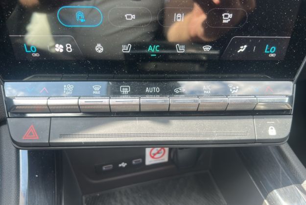 RENAULT AUSTRAL E-TECH 200 ICONIC ESPRIT ALPINE