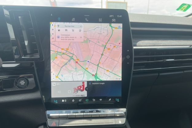 RENAULT AUSTRAL E-TECH 200 ICONIC ESPRIT ALPINE