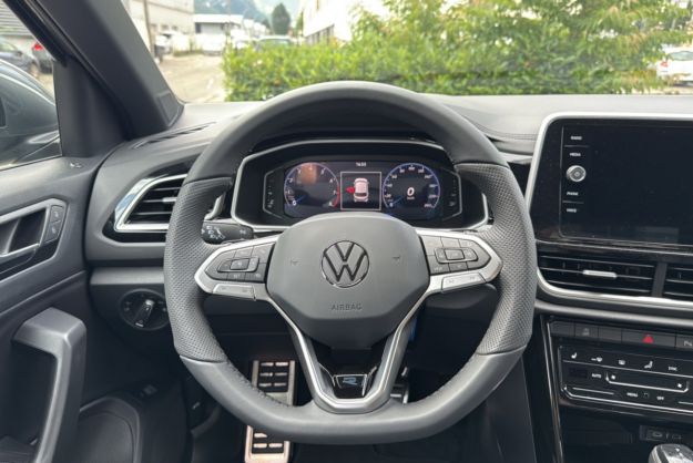 VOLKSWAGEN T-ROC TSI 150 DSG7 R-LINE