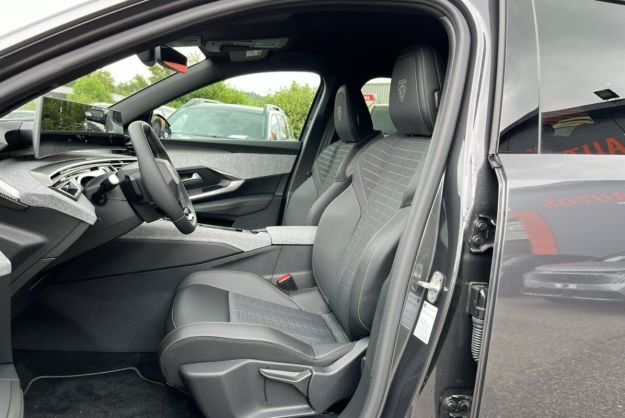 PEUGEOT 5008 HYBRID 145 E-DCS6 GT 360 7PL