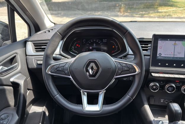 RENAULT CAPTUR 1.3 TCE 140 EDC INTENS