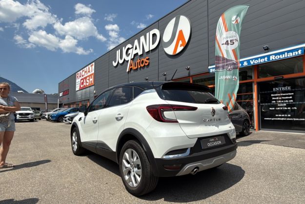 RENAULT CAPTUR 1.3 TCE 140 EDC INTENS