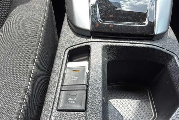 VOLKSWAGEN T-ROC NEW TSI 150 DSG LIFE PLUS