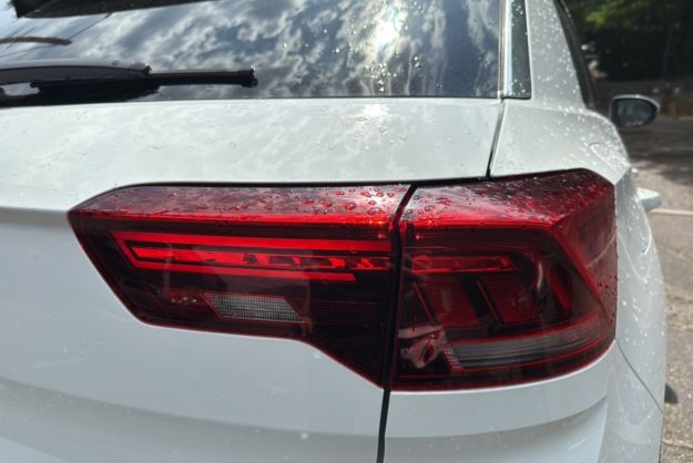 VOLKSWAGEN T-ROC NEW TSI 150 DSG LIFE PLUS