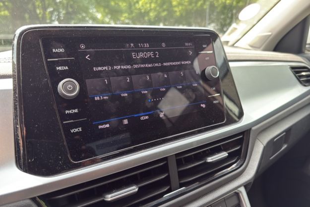 VOLKSWAGEN T-ROC NEW TSI 150 DSG LIFE PLUS