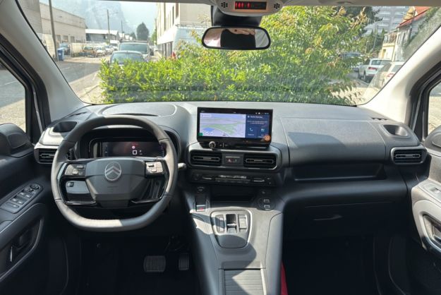 CITROEN BERLINGO HDI 130 EAT8 MAX SURÉQUIPÉ