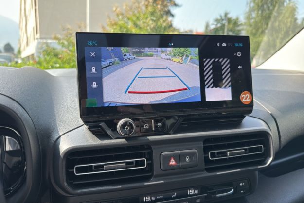 CITROEN BERLINGO HDI 130 EAT8 MAX SURÉQUIPÉ