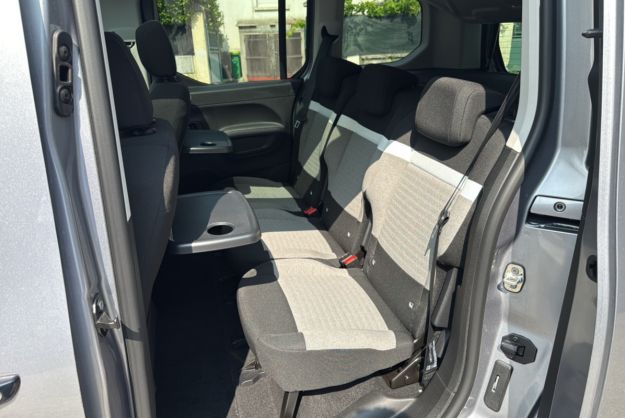 CITROEN BERLINGO HDI 130 EAT8 MAX SURÉQUIPÉ