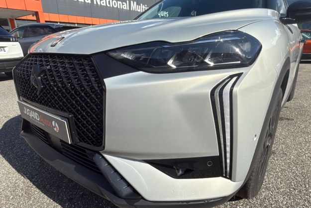 DS DS3 130 EAT8 PERFORMANCE LINE