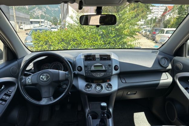 TOYOTA RAV4 2.2 D-4D 136 4WD LIMITED EDITION