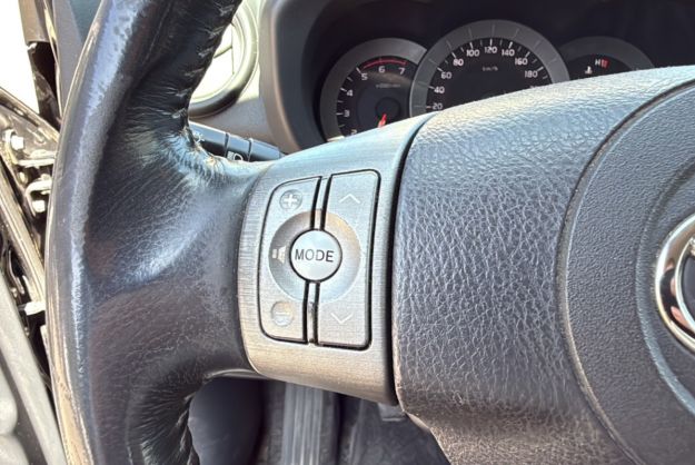 TOYOTA RAV4 2.2 D-4D 136 4WD LIMITED EDITION