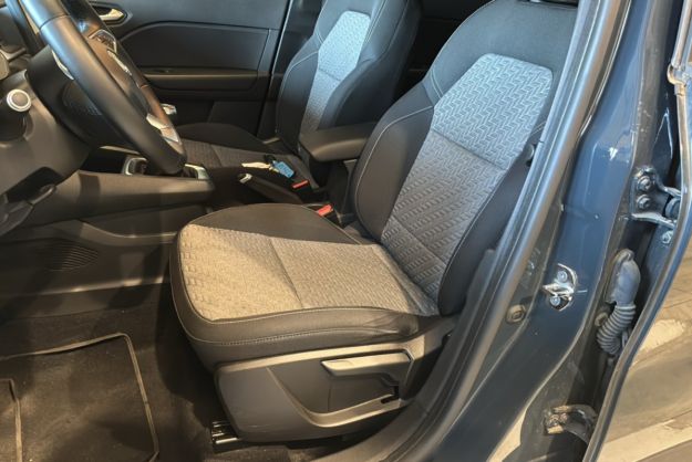 RENAULT CAPTUR TCE 90 LIMITED CAMERA
