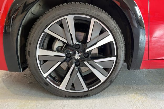 PEUGEOT 208 HDI 100 GT LINE