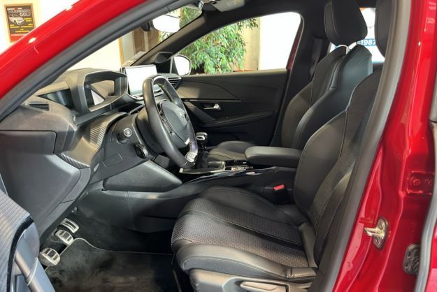 PEUGEOT 208 HDI 100 GT LINE