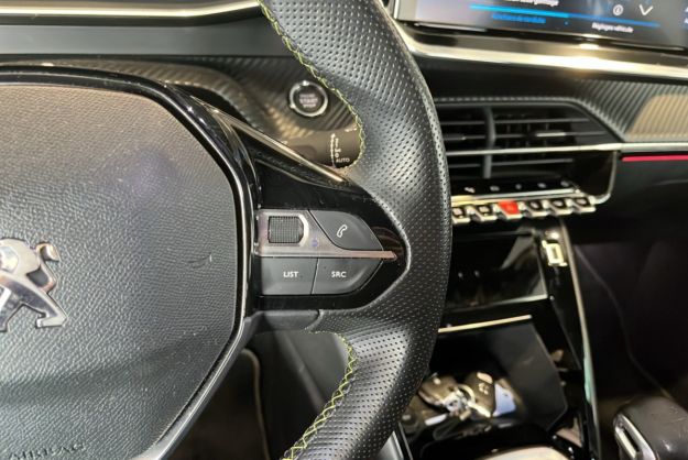 PEUGEOT 208 HDI 100 GT LINE