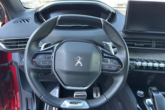 PEUGEOT 3008 1.2 PURETCH 130 GT