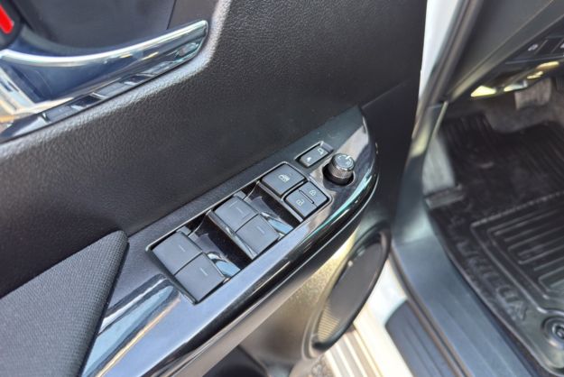 TOYOTA HILUX D4-D 150 BVA LEGENDE PLUS 4PL