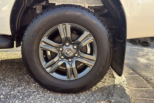 TOYOTA HILUX D4-D 150 BVA LEGENDE PLUS 4PL