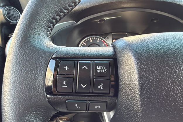 TOYOTA HILUX D4-D 150 BVA LEGENDE PLUS 4PL