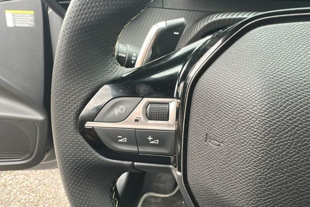 PEUGEOT 208 HYBRID 136 E-DSC6 GT PLUS