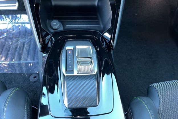 PEUGEOT 2008 HYBRID 145 E-DSC6 GT VISION T.O