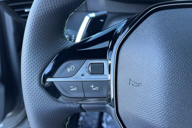 PEUGEOT 2008 HYBRID 145 E-DSC6 GT VISION T.O