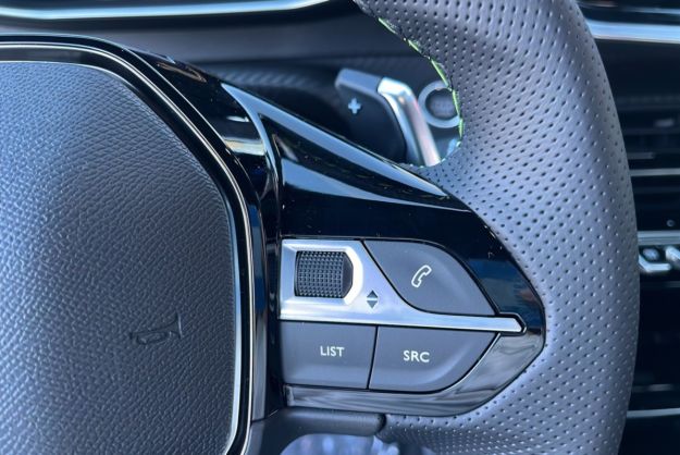 PEUGEOT 2008 HYBRID 145 E-DSC6 GT VISION T.O