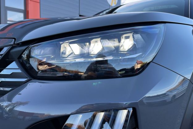 PEUGEOT 2008 HYBRID 145 E-DSC6 GT VISION T.O