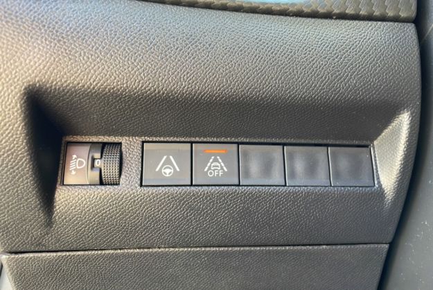 PEUGEOT 2008 130 EAT8 ALLURE PACK