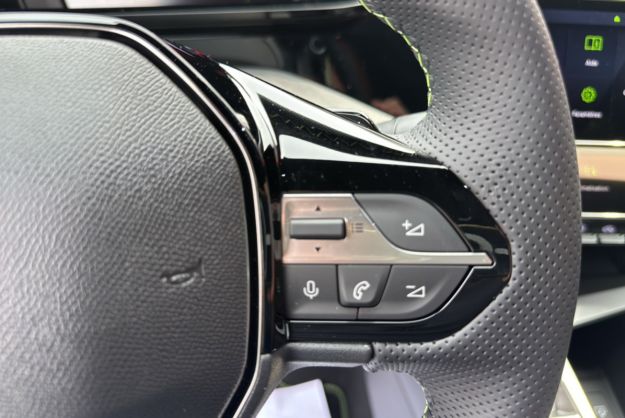PEUGEOT 308 1.5 HDI 130 EAT8 GT
