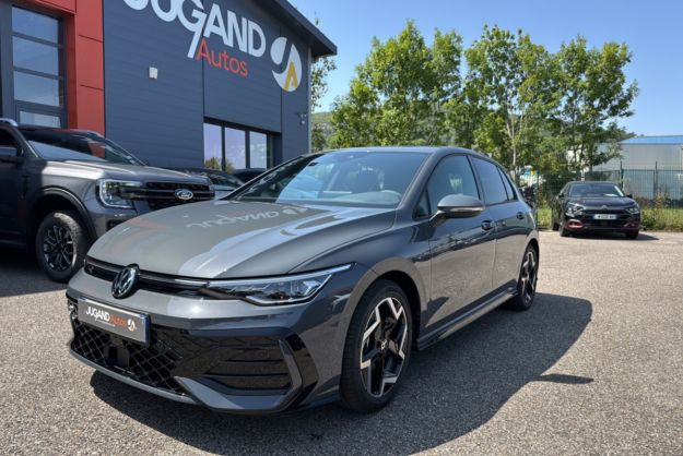 VOLKSWAGEN GOLF E-TSI 150 DSG R-LINE