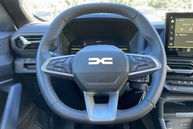 DACIA DUSTER ECO-G 100 4X2 EXPRESSION