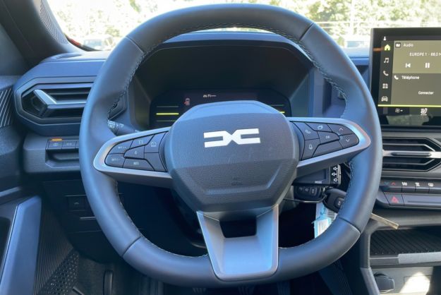 DACIA DUSTER ECO-G 100 4X2 EXPRESSION