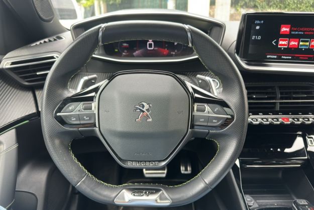 PEUGEOT 2008 1.2 130 EAT8 GT T.O