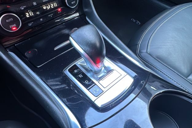 INFINITI Q30 Q30 170 AWD