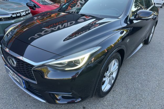 INFINITI Q30 Q30 170 AWD
